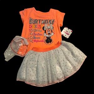 Girls new Minnie Mouse outfit
